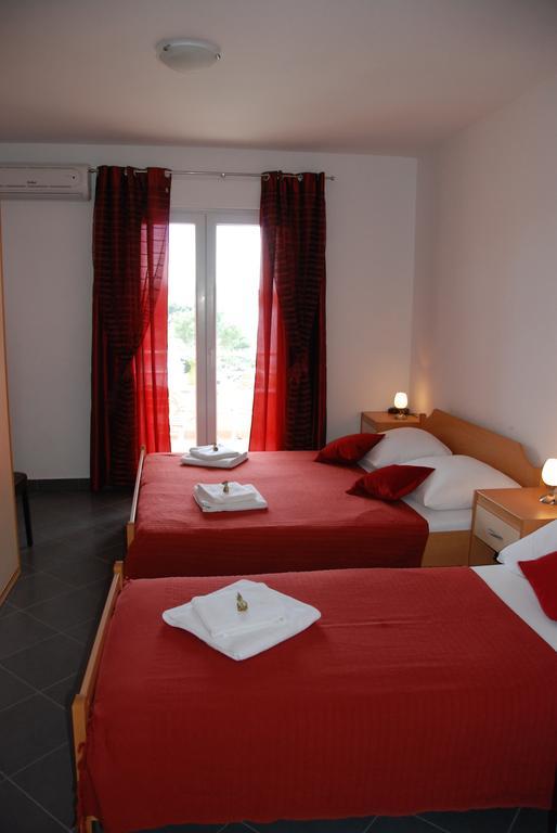 Apartments Saldun Trogir Exterior photo