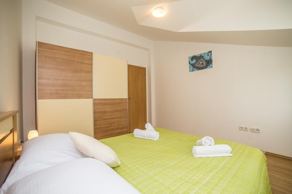 Apartments Saldun Trogir Exterior photo
